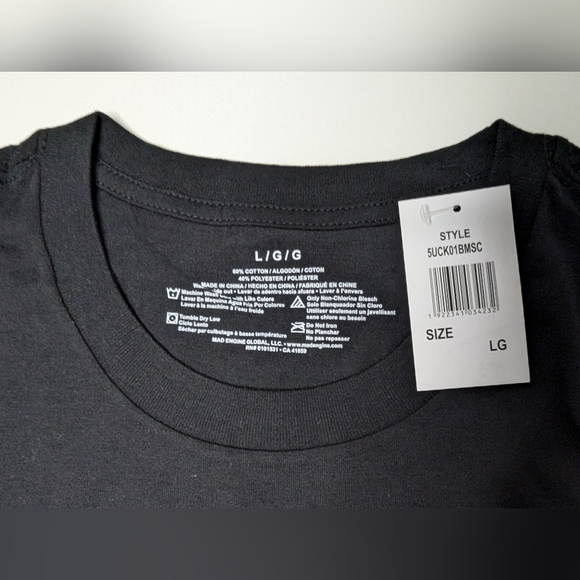 NWT Mens Large Mad Engine Black T-shirt - Chucky It's Time To Play - Picture 3 of 6